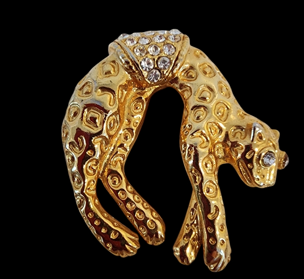 Vintage brooch pin cheetah panther rhinestones gold tone big cat  A0243 -Q6